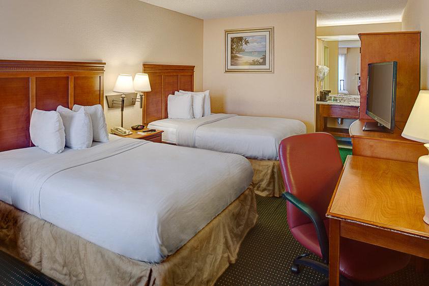 Quality Inn Palm Beach International Airport Уест Палм Бийч Екстериор снимка