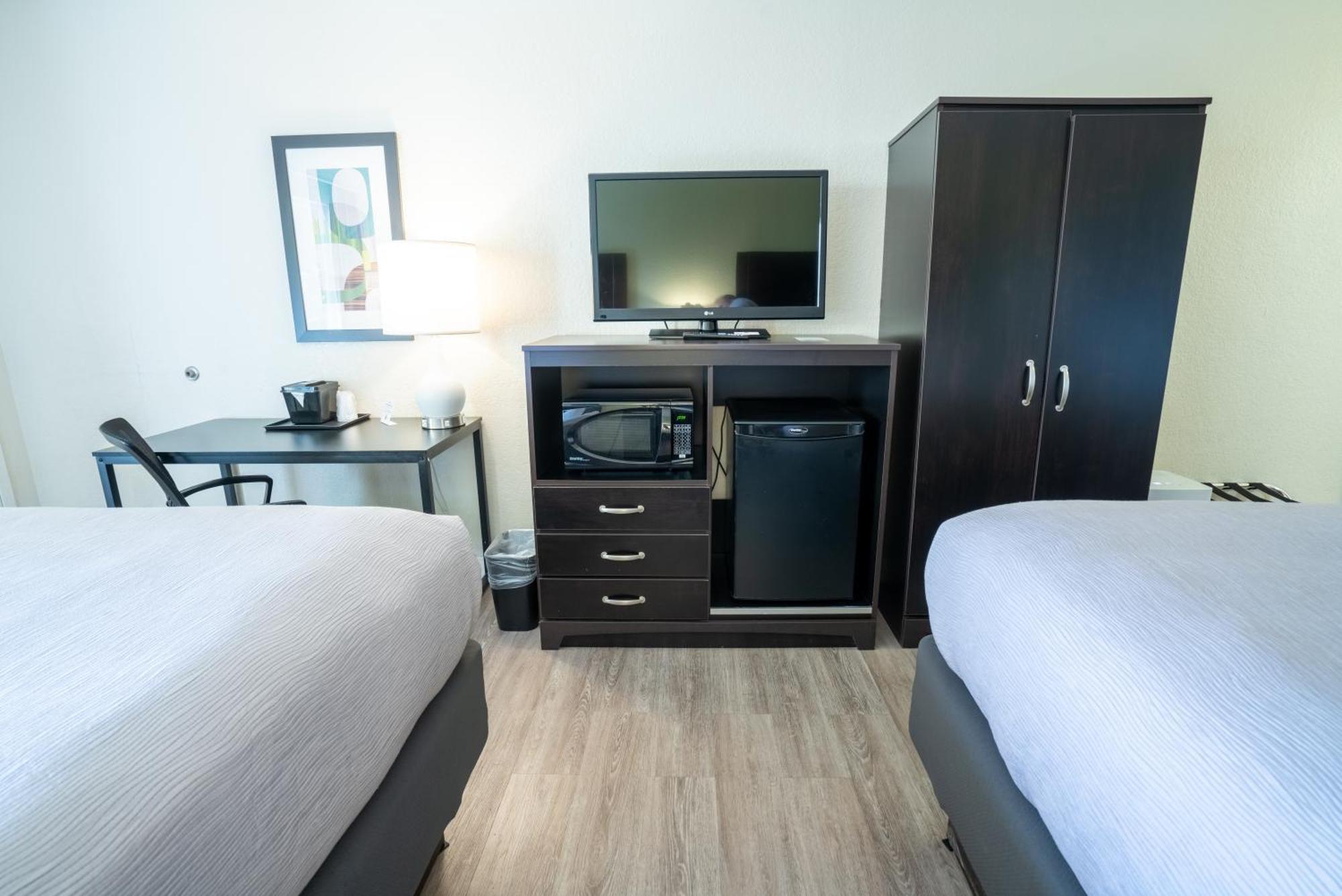 Quality Inn Palm Beach International Airport Уест Палм Бийч Екстериор снимка