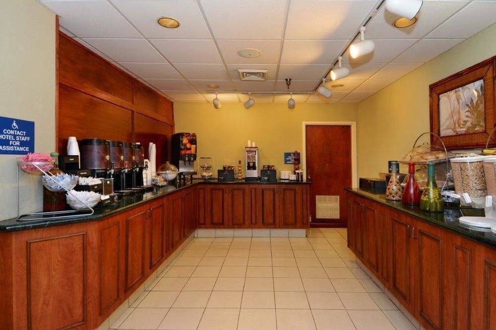 Quality Inn Palm Beach International Airport Уест Палм Бийч Екстериор снимка