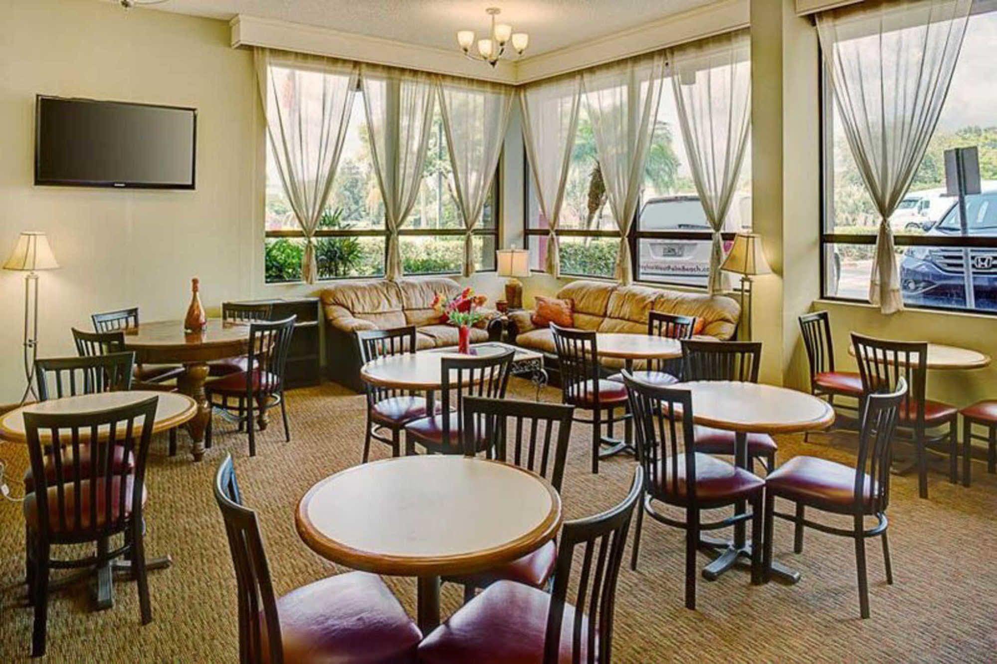 Quality Inn Palm Beach International Airport Уест Палм Бийч Екстериор снимка