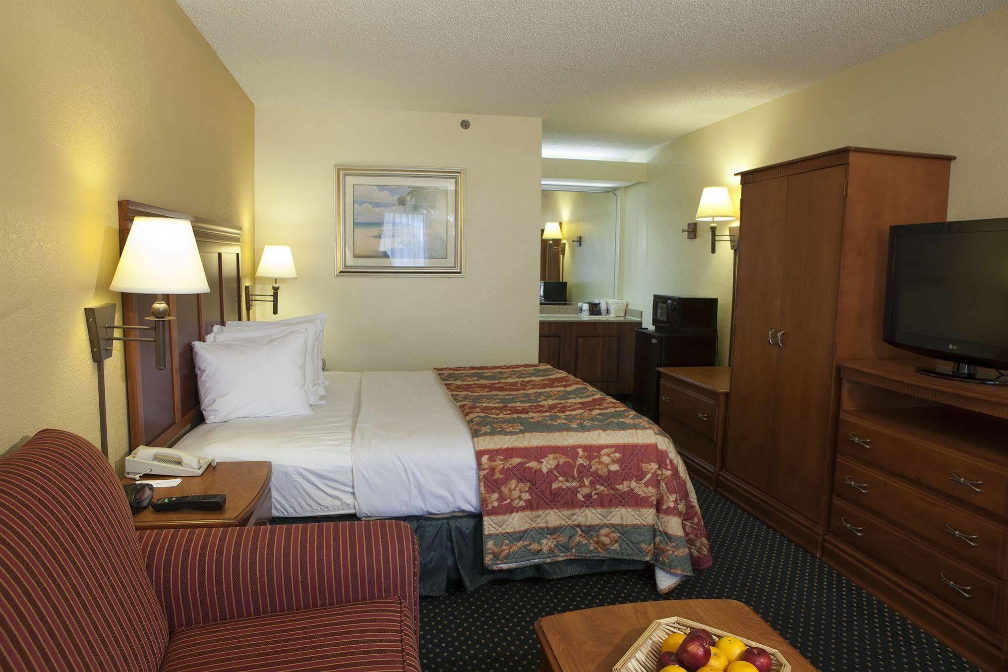 Quality Inn Palm Beach International Airport Уест Палм Бийч Екстериор снимка